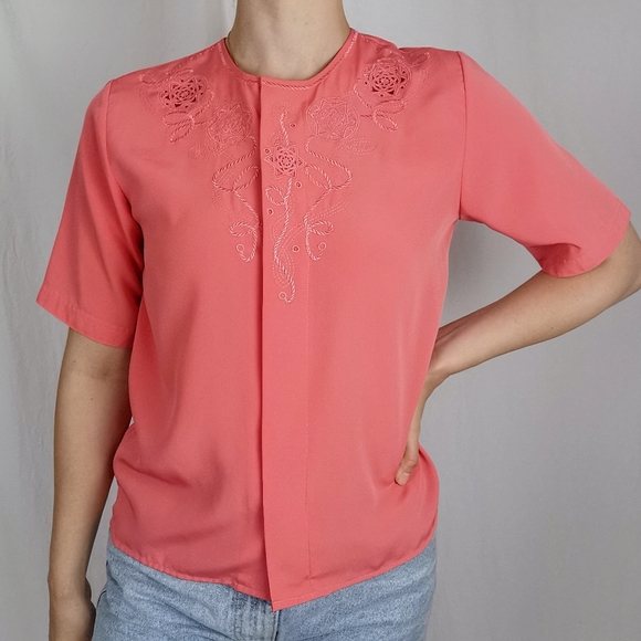 Medium vintage bright pink blouse, retro top - Picture 3 of 5